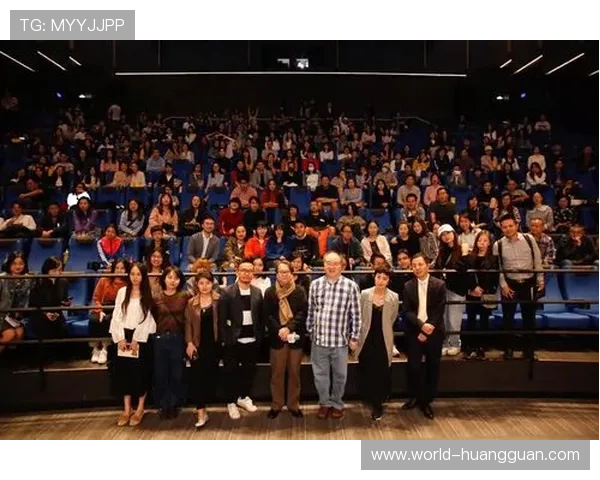 百老汇香港:体验顶级演出团队带来的震撼视觉享受 百老汇香港:体验顶级演出团队带来的震撼视觉享受